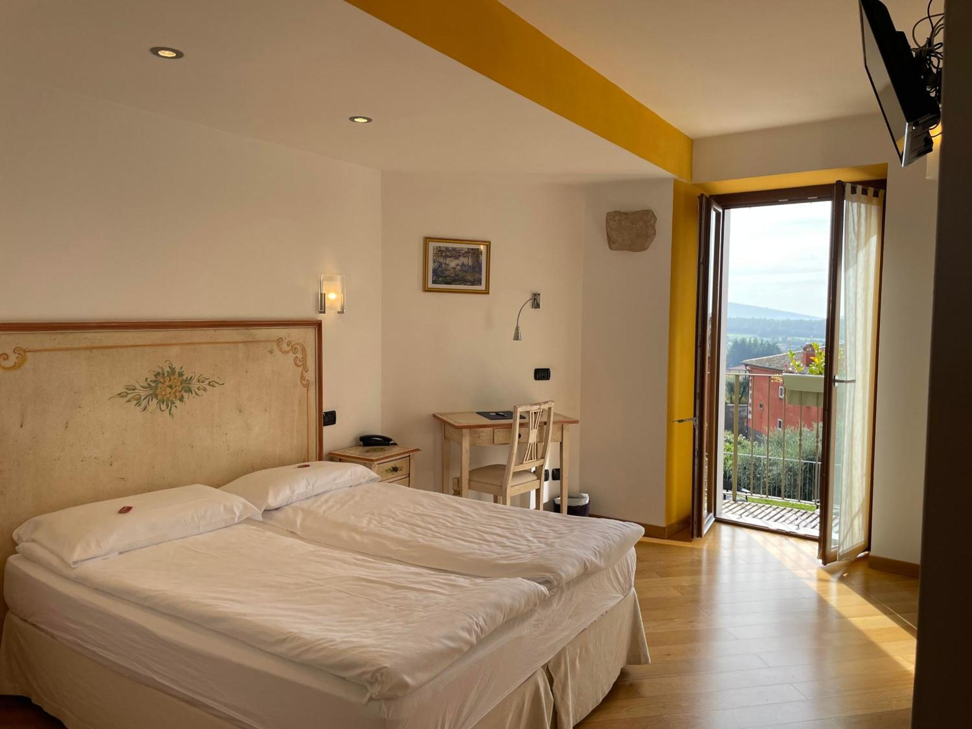 Relais Fontana Rosa B&B Wellness Caprino Veronese Εξωτερικό φωτογραφία